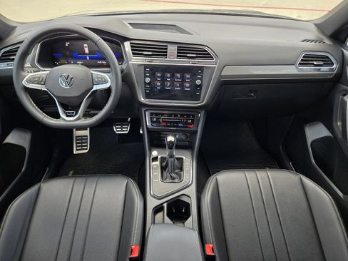 Used 2023 Volkswagen Tiguan SE R-Line FWD image 13