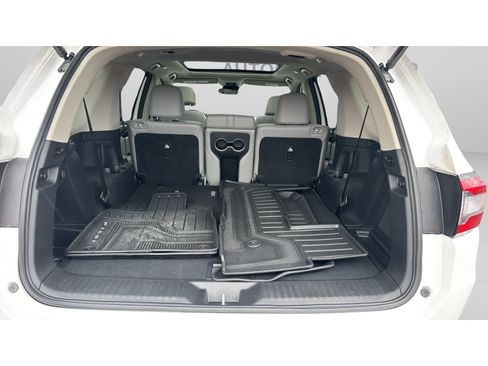 Used 2025 Honda Pilot Touring image 15