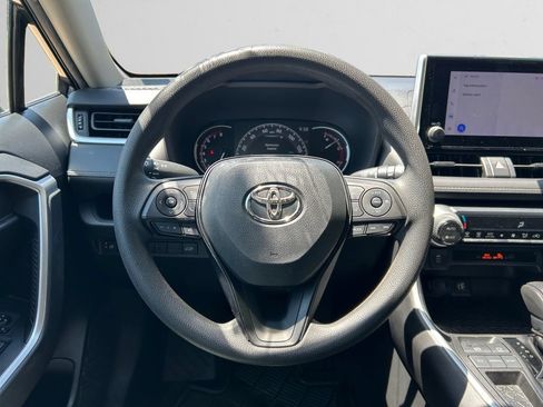 Used 2023 Toyota RAV4 XLE FWD image 13