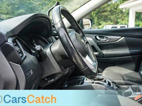 Used 2018 Nissan Rogue SV AWD/4WD image 19