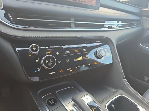 Certified 2026 INFINITI QX60 Sport AWD/4WD image 24