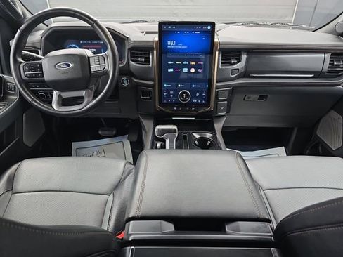 Used 2023 Ford F150 Lightning Lariat image 21