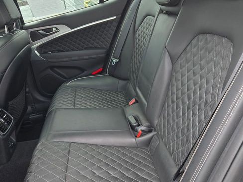 Used 2019 Genesis G70 2.0T Advanced w/ Sport Package RWD image 41