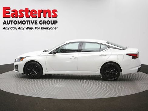 Used 2023 Nissan Altima 2.5 SR FWD image 60