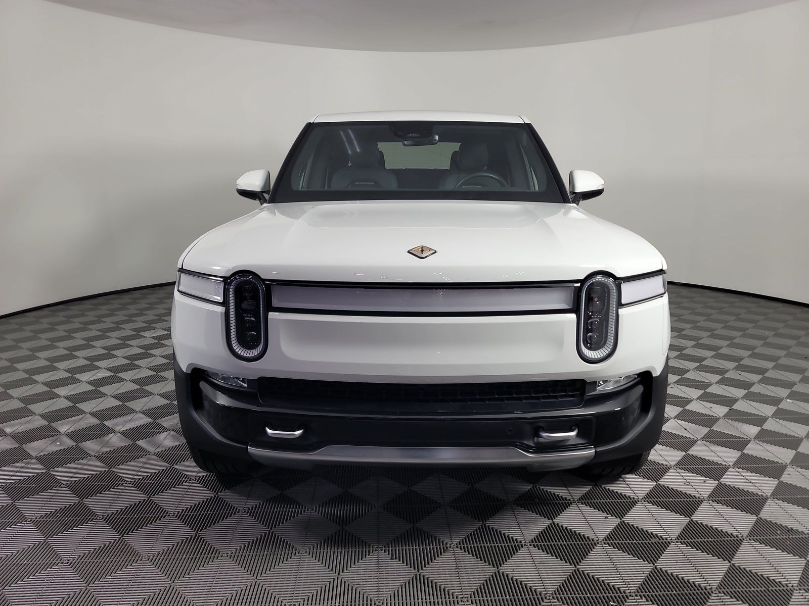 Used 2022 Rivian R1T Adventure AWD/4WD image 8