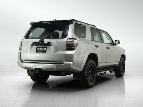 Used 2021 Toyota 4Runner Venture w/ Moonroof Package image 5