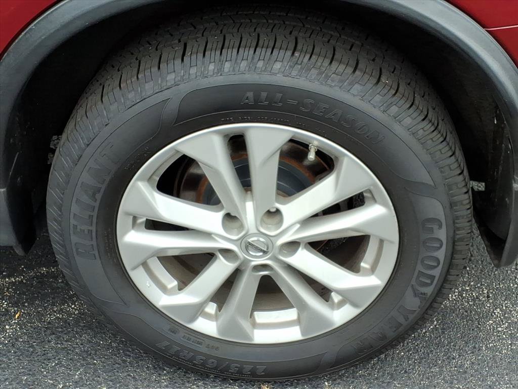 Used 2016 Nissan Rogue SV FWD image 30
