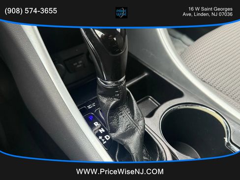 Used 2011 Hyundai Sonata SE w/ Navigation & Sunroof Pkg 4 image 14