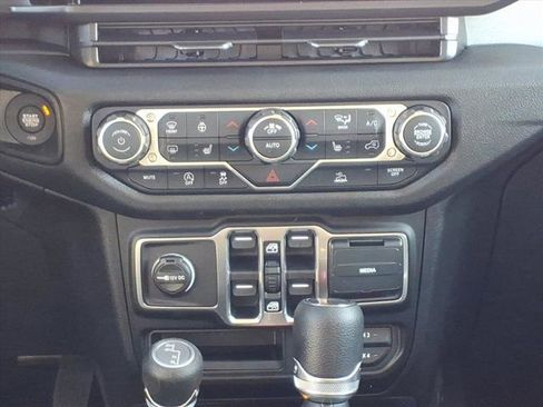 New 2026 Jeep Gladiator Sport image 9