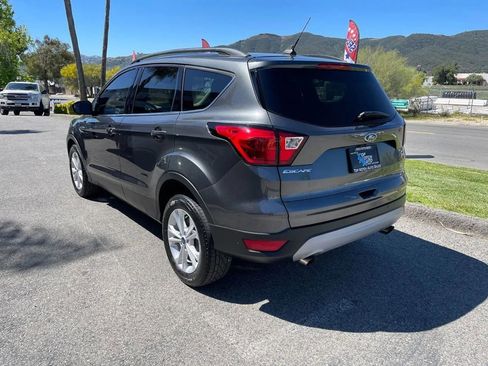 Used 2019 Ford Escape SEL image 7