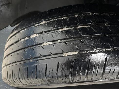 Used 2023 Kia Niro EX image 33