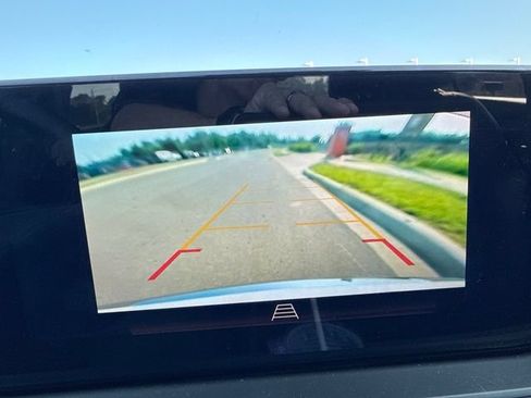 Used 2025 Buick Envista Avenir FWD image 11