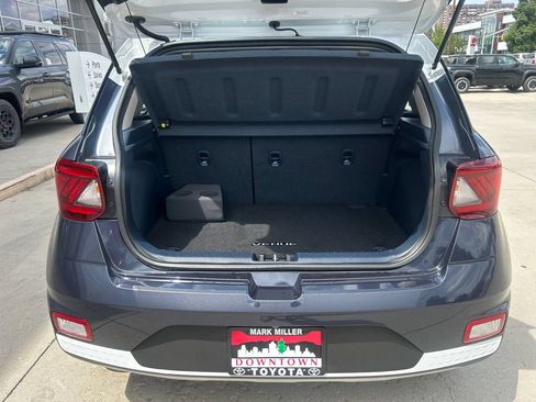 Used 2021 Hyundai Venue w/ Cargo Package FWD image 15