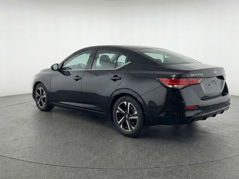 Used 2025 Nissan Sentra SV image 6