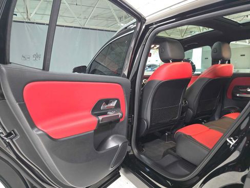 Used 2022 Mercedes-Benz GLB 35 AMG 4MATIC image 15