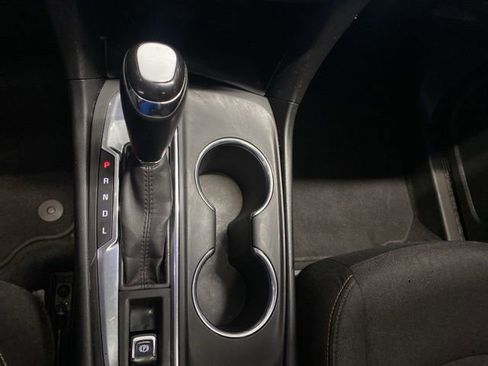 Used 2019 Chevrolet Equinox LT w/ Sun & Navigation Package image 27