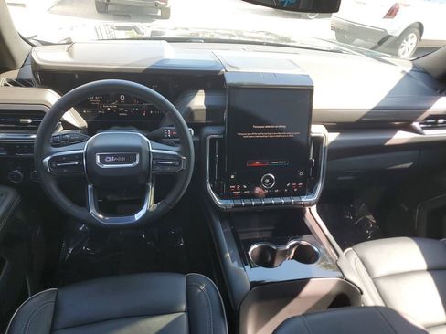 Certified 2025 GMC Yukon XL Elevation AWD/4WD image 17