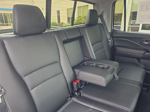 Used 2023 Honda Ridgeline RTL-E image 18