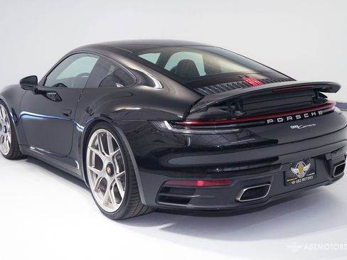 Used 2022 Porsche 911 Carrera image 7