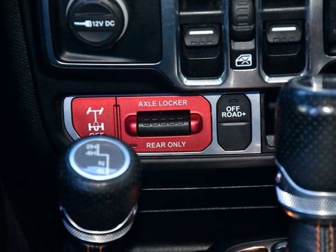 Used 2021 Jeep Gladiator Mojave image 25