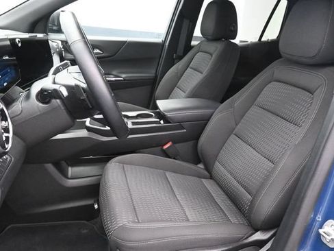 Used 2026 Chevrolet Equinox LT AWD/4WD image 23
