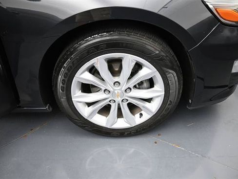 Used 2023 Chevrolet Malibu LT FWD image 24