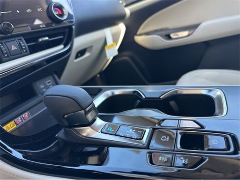 New 2026 Lexus NX 450h+ 450h+ Luxury image 10