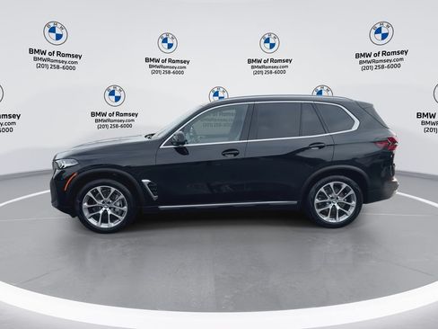 Used 2024 BMW X5 xDrive40i AWD/4WD image 5