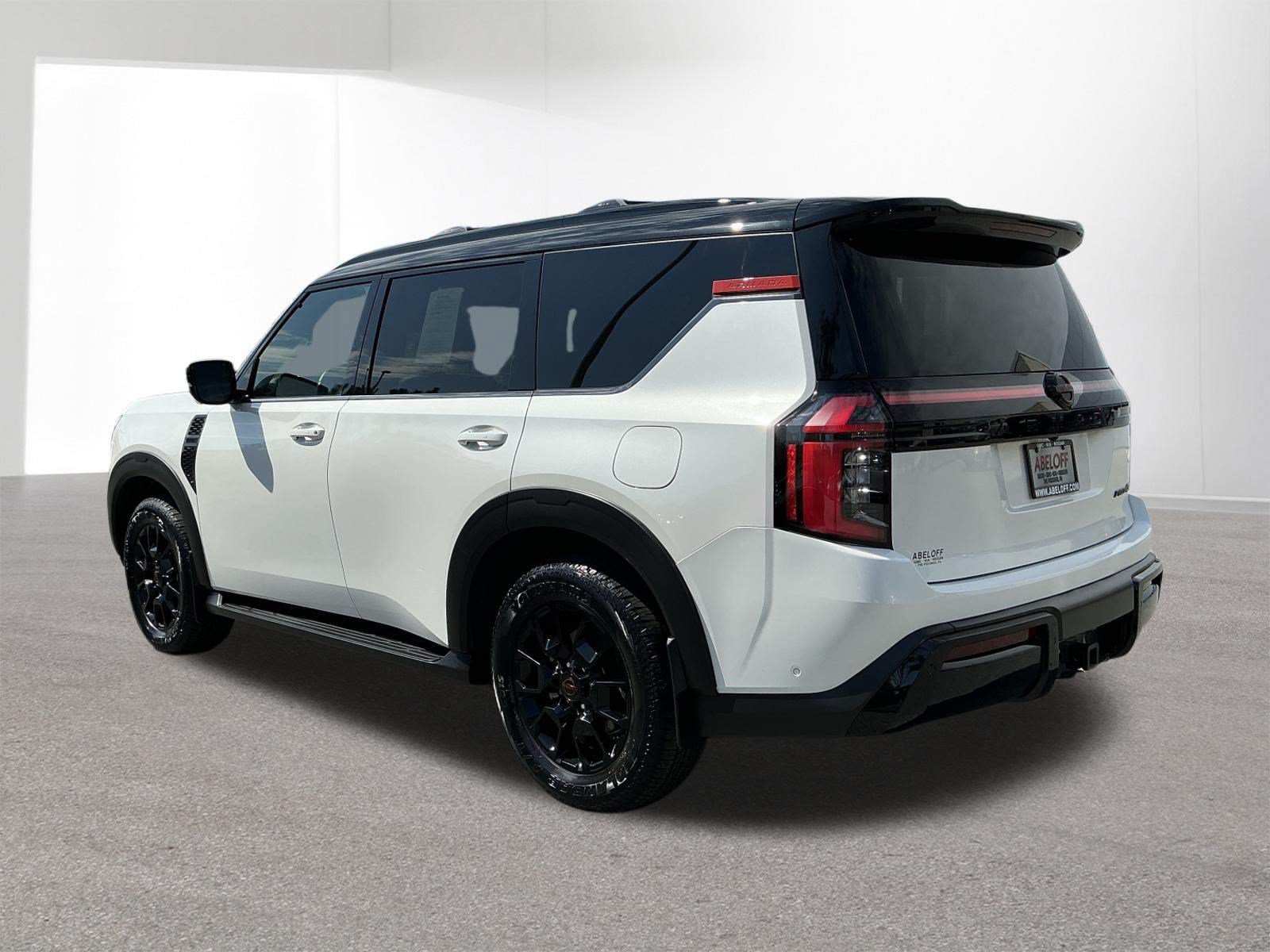 Used 2025 Nissan Armada PRO-4X AWD/4WD image 5