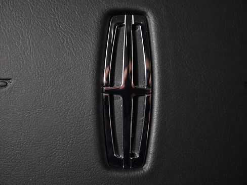 New 2026 Lincoln Nautilus Reserve w/ Jet Appearance Package image 35