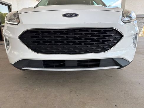 Used 2022 Ford Escape SEL FWD image 25