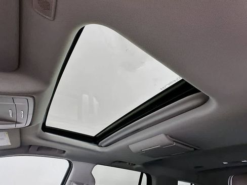 Used 2019 GMC Yukon Denali w/ Open Road Package image 33