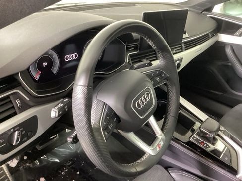 Certified 2022 Audi A5 2.0T Premium Plus w/ Premium Plus image 9