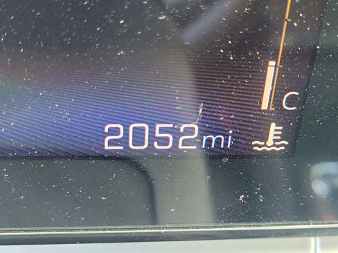 Used 2026 Chevrolet Trax LT image 28