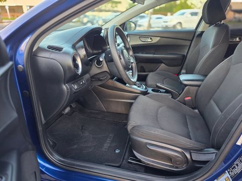 Used 2021 Kia Forte LXS FWD image 19