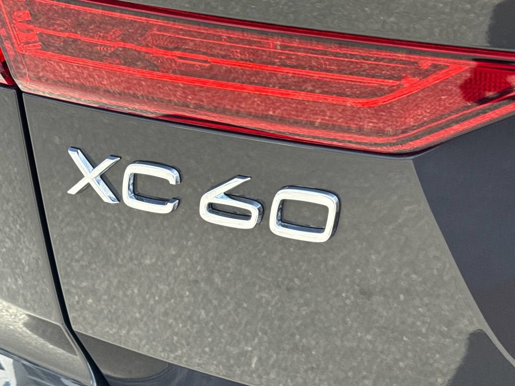 Used 2023 Volvo XC60 B5 Ultimate w/ Climate Package AWD/4WD image 8