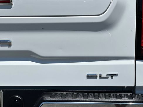 Used 2024 GMC Sierra 1500 SLT image 48