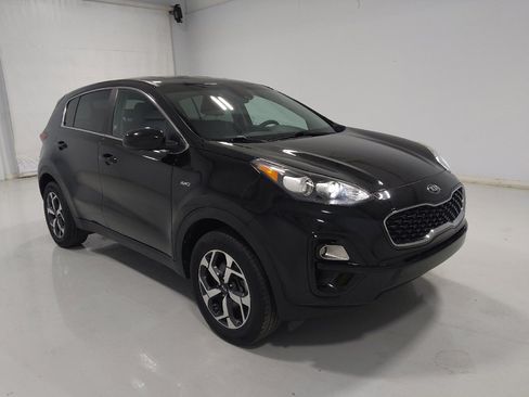 Used 2021 Kia Sportage LX AWD/4WD image 13