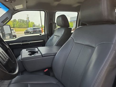 Used 2016 Ford F550 2WD Crew Cab Super Duty image 15