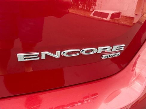 Used 2018 Buick Encore Essence AWD/4WD image 9