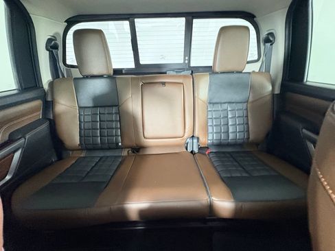 Used 2019 Nissan Titan Platinum Reserve w/ Platinum Utility Package AWD/4WD image 6