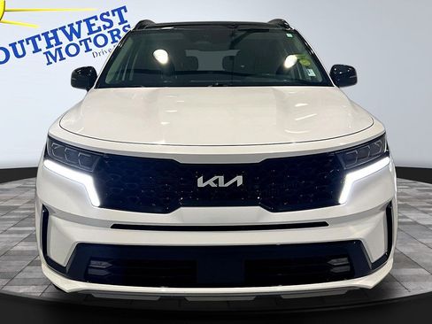 Used 2023 Kia Sorento SX AWD/4WD image 2