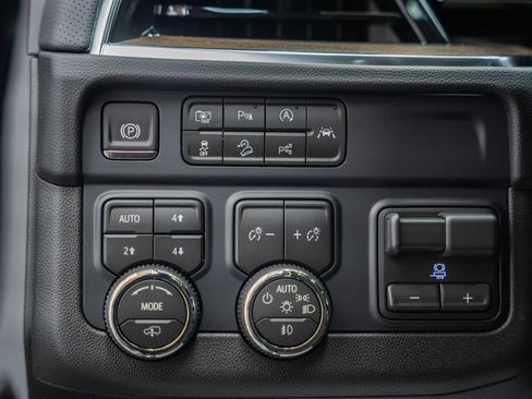 New 2026 Chevrolet Suburban High Country AWD/4WD image 49
