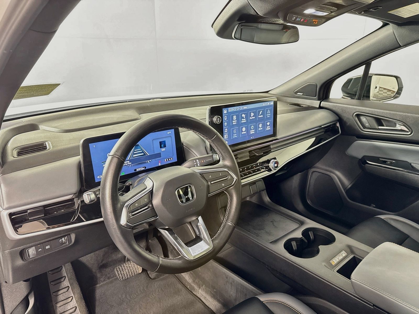 Used 2024 Honda Prologue Touring image 9