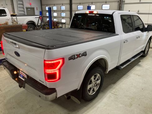 Used 2019 Ford F150 Lariat image 13