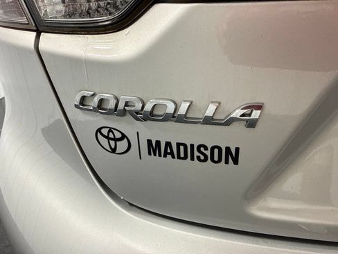Used 2020 Toyota Corolla LE FWD image 37