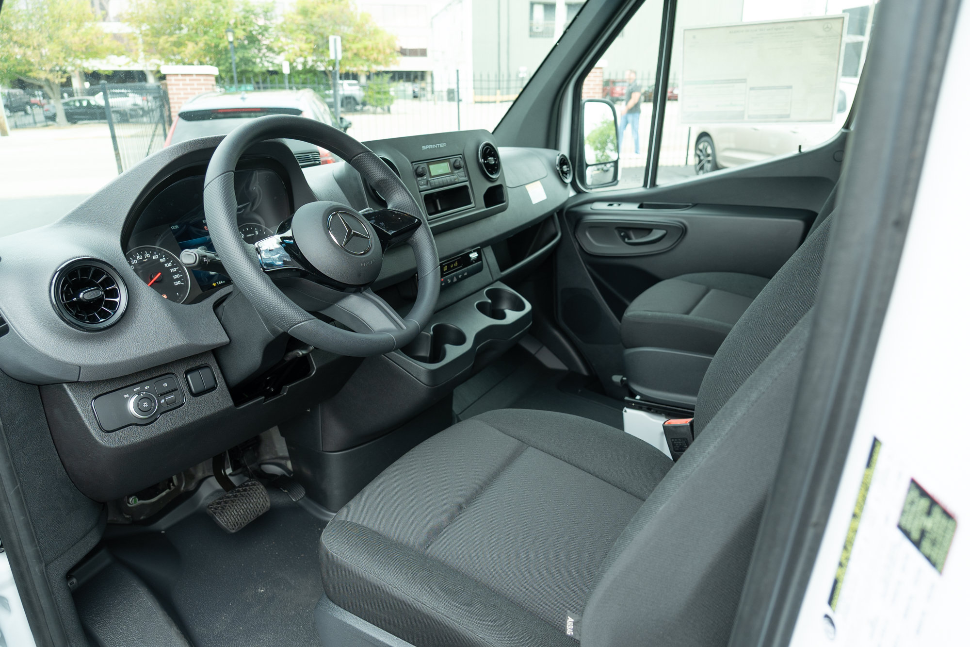 Used 2026 Mercedes-Benz Sprinter 2500 image 10