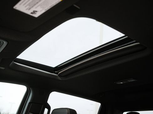 Used 2025 Chevrolet Silverado 2500 High Country w/ High Country Premium Package image 29