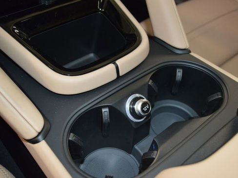 New 2026 Porsche Cayenne Coupe AWD/4WD image 35