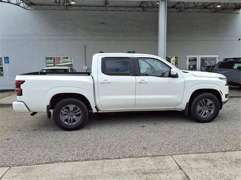 Certified 2025 Nissan Frontier SV w/ SV Convenience Package image 22